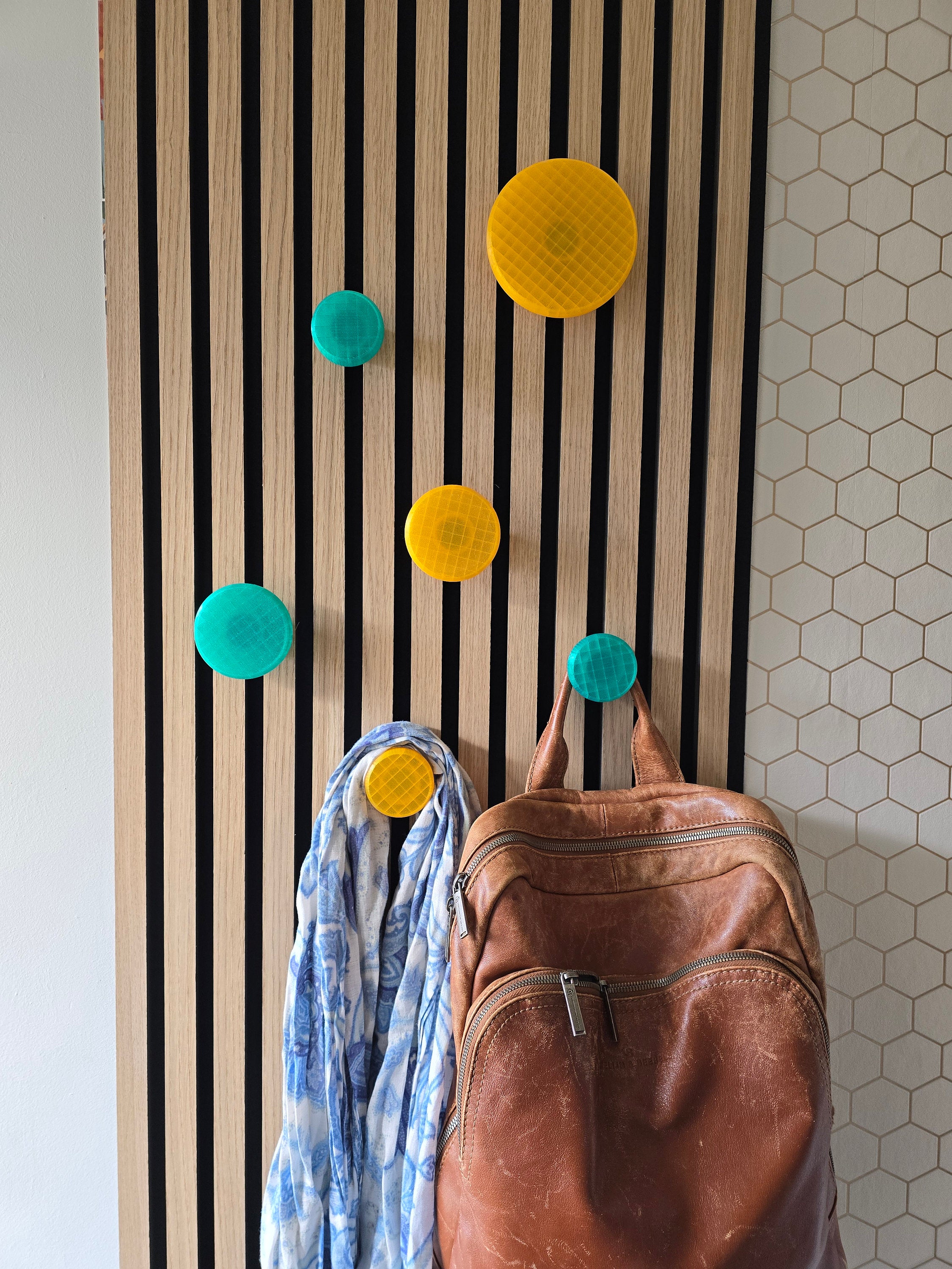 Runder Aufhänger/Haken für Akustikplatten - Montageart: Wandclip (10-12mm)