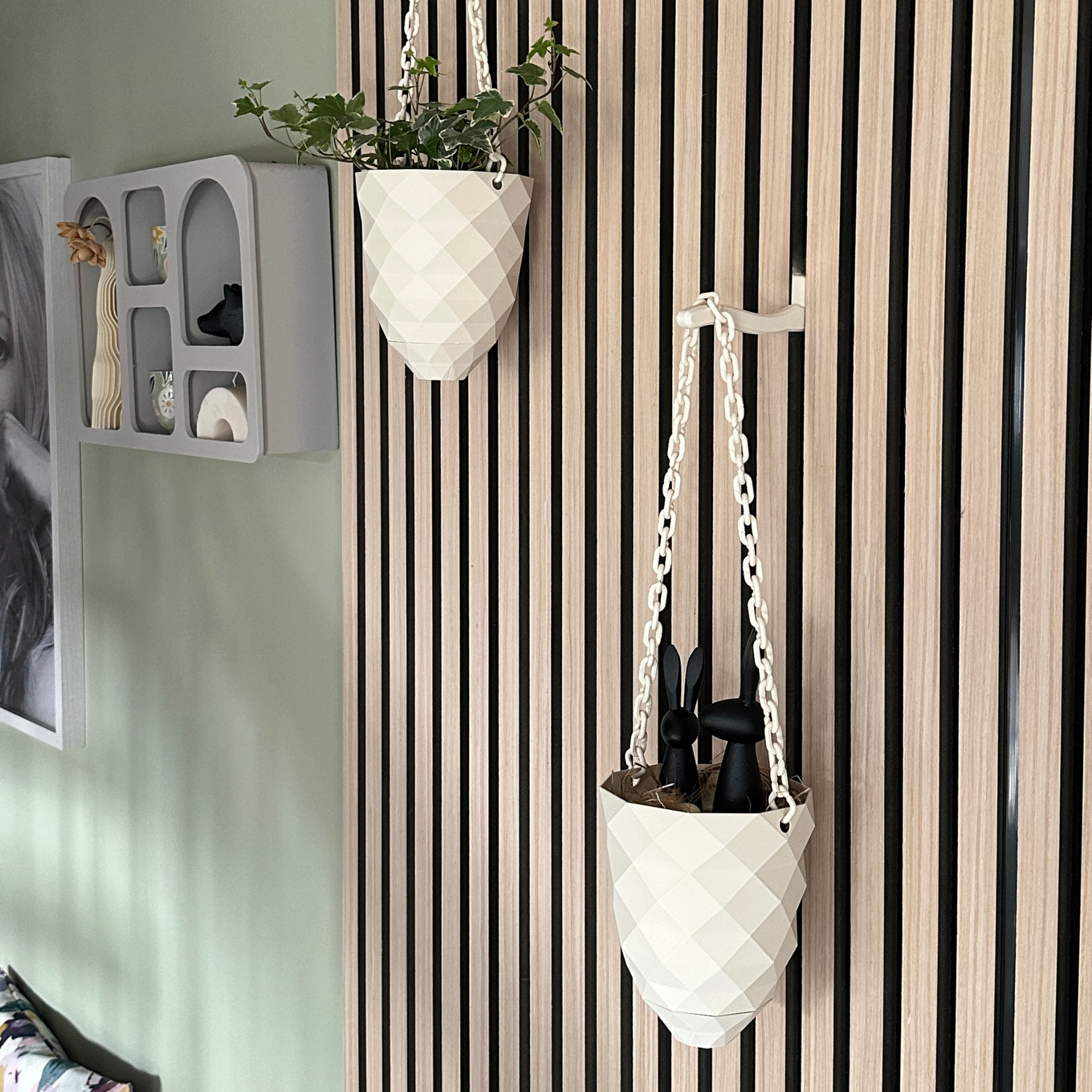 Hangende plantenvaas voor akoestische panelen